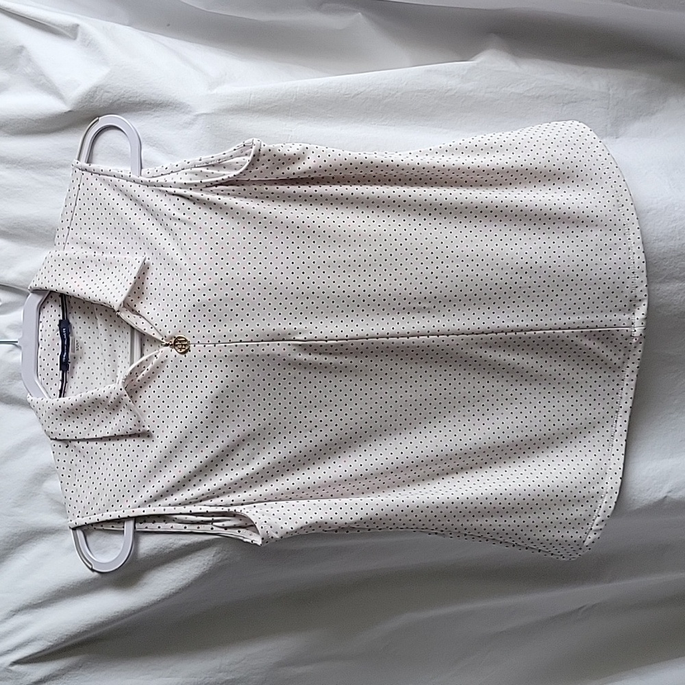 Tommy Hilfiger Small White background w/ Micro dots all over